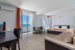Hotel Cosmos