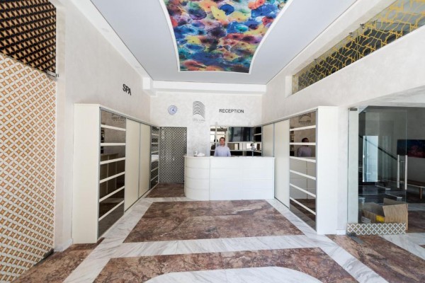Hotel White Tower Mamaia Nord
